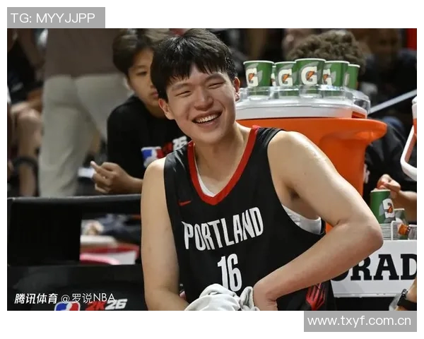 哈利伯顿称赞杨瀚森传球能力强调他能迅速适应NBA比赛节奏 哈利伯顿称赞杨瀚森传球能力强调他能迅速适应NBA比赛节奏