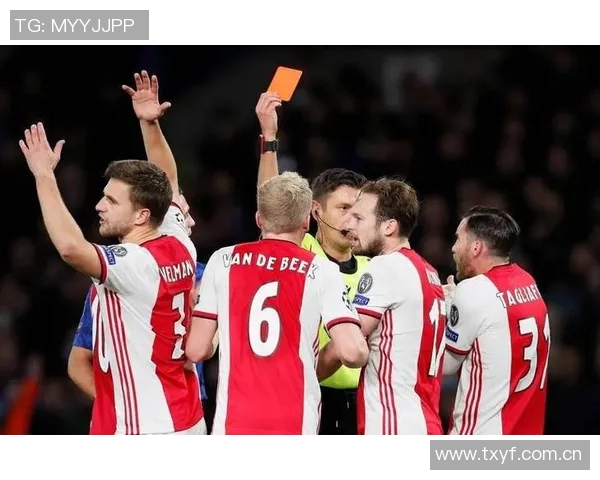 埃因霍温逆袭那不勒斯欧冠之路重燃希望前两轮遭遇挫折 埃因霍温逆袭那不勒斯欧冠之路重燃希望前两轮遭遇挫折