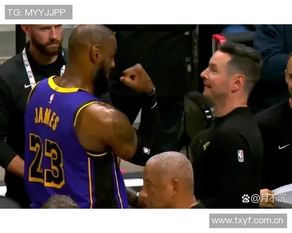 雷迪克谈首发阵容调整詹姆斯缺阵让球队选择变得更加复杂 雷迪克谈首发阵容调整詹姆斯缺阵让球队选择变得更加复杂