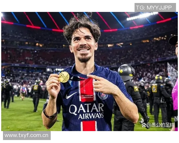 保莱塔盛赞维蒂尼亚与佩德里堪比伊涅斯塔展现足球新星魅力