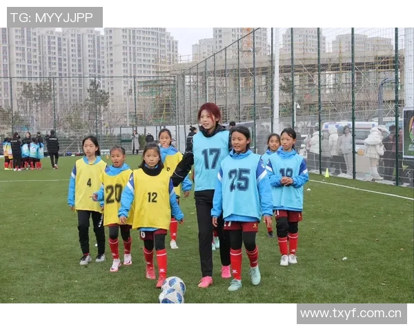 高桥花荣获亚足联最佳女足球员称号感到荣幸并表示将继续努力提升自己