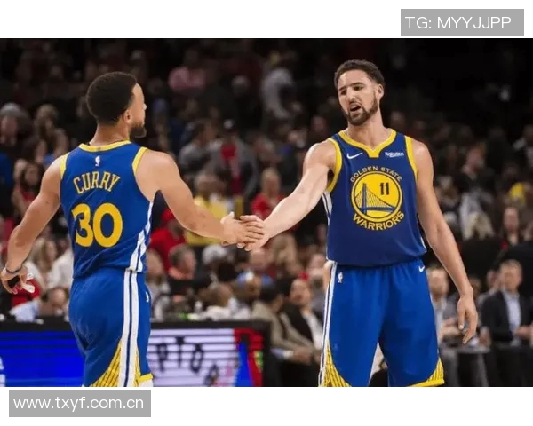 浓眉称赞球队阵容深度九到十名球员具备轮换实力 浓眉称赞球队阵容深度九到十名球员具备轮换实力