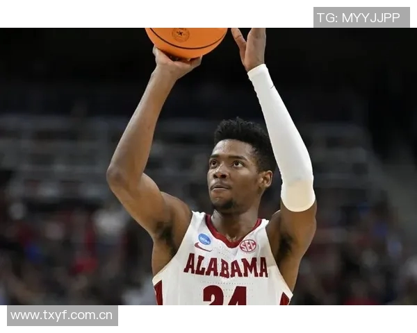 布兰登米勒闪耀赛场23分钟内高效砍下15分5助攻正负值高达16