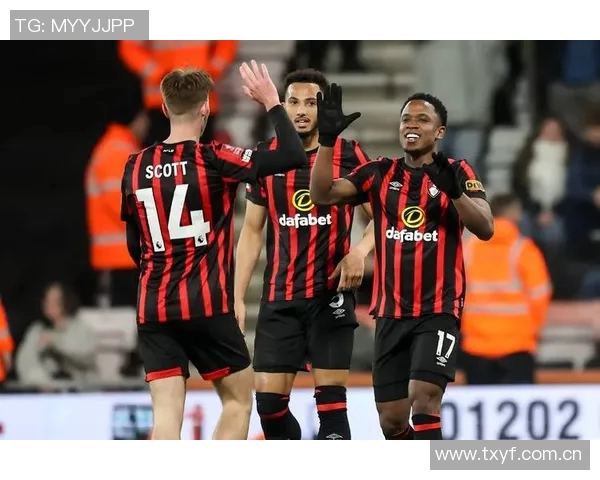 英超前瞻:红魔蓝军争胜势头强劲红军客战纽卡恐难取胜 英超前瞻:红魔蓝军争胜势头强劲红军客战纽卡恐难取胜