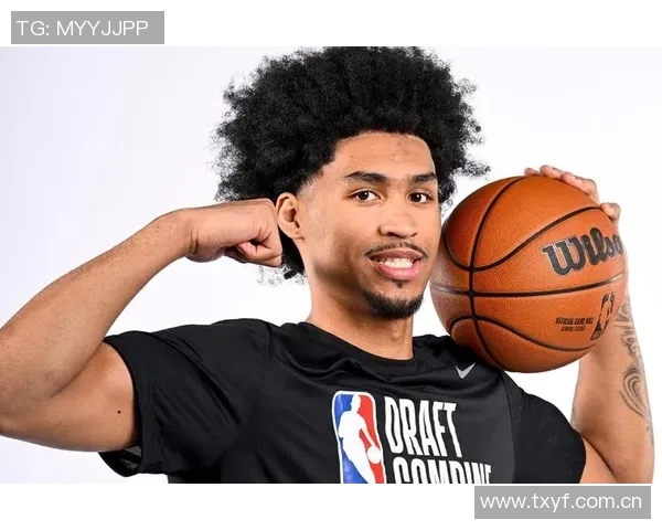 张佳玮点评浓眉与弗拉格的成长历程揭示篮球背后的成人礼意义