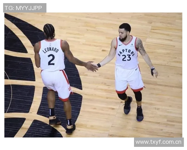 范弗里特曝莱昂纳德早已心存离队念头不愿继续留在猛龙队 范弗里特曝莱昂纳德早已心存离队念头不愿继续留在猛龙队