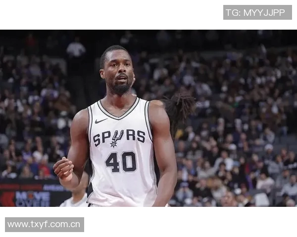 勇士调侃巴恩斯三分球失准如16年重现赛场瞬间