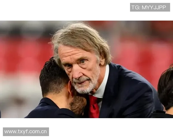 解雇主帅只是表象曼联球迷深知球队问题根源复杂多样 解雇主帅只是表象曼联球迷深知球队问题根源复杂多样
