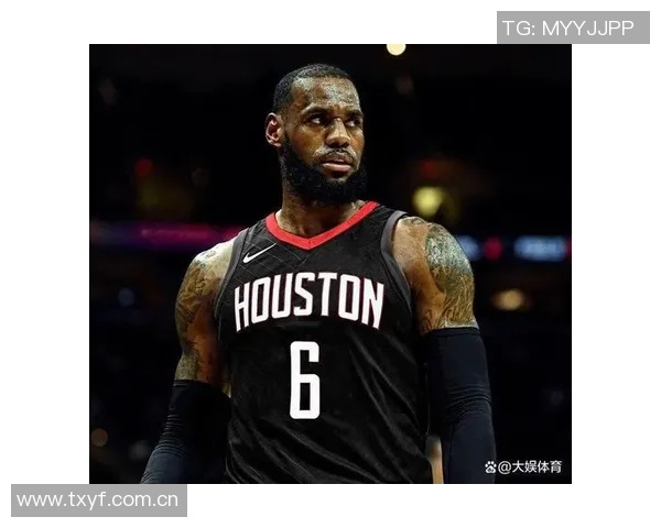 詹姆斯坚持训练与信念并肩作战期待重返赛场的坚定决心