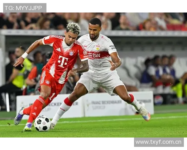 拜仁球员凯恩迪亚斯杰克逊齐聚慕尼黑啤酒节欢庆盛宴